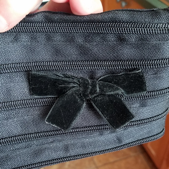 Conversation piece black purse made of zippers! - Picture 2 of 5